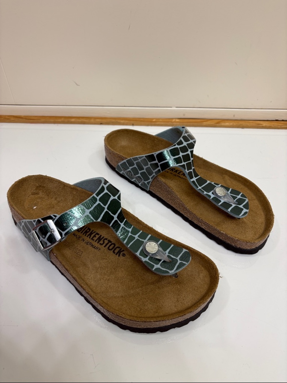 Birkenstock Sandals 💚